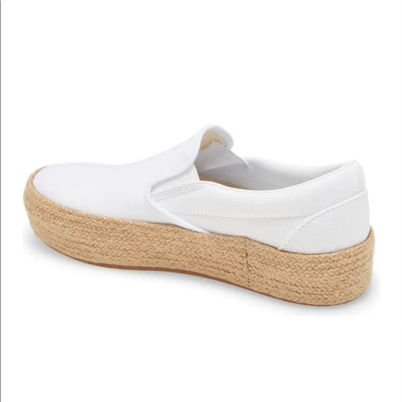 Vans - Picture 1 of 2